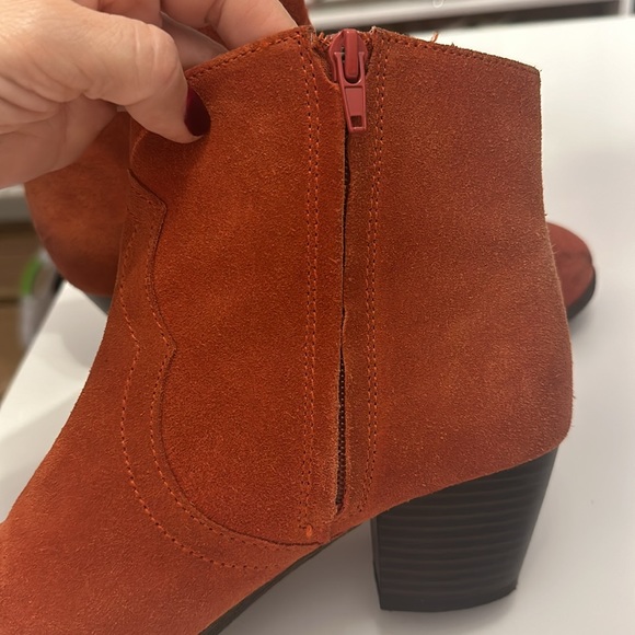 Lucky Brand suede booties - Picture 3 of 10